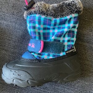 Toddler snow boots size 7